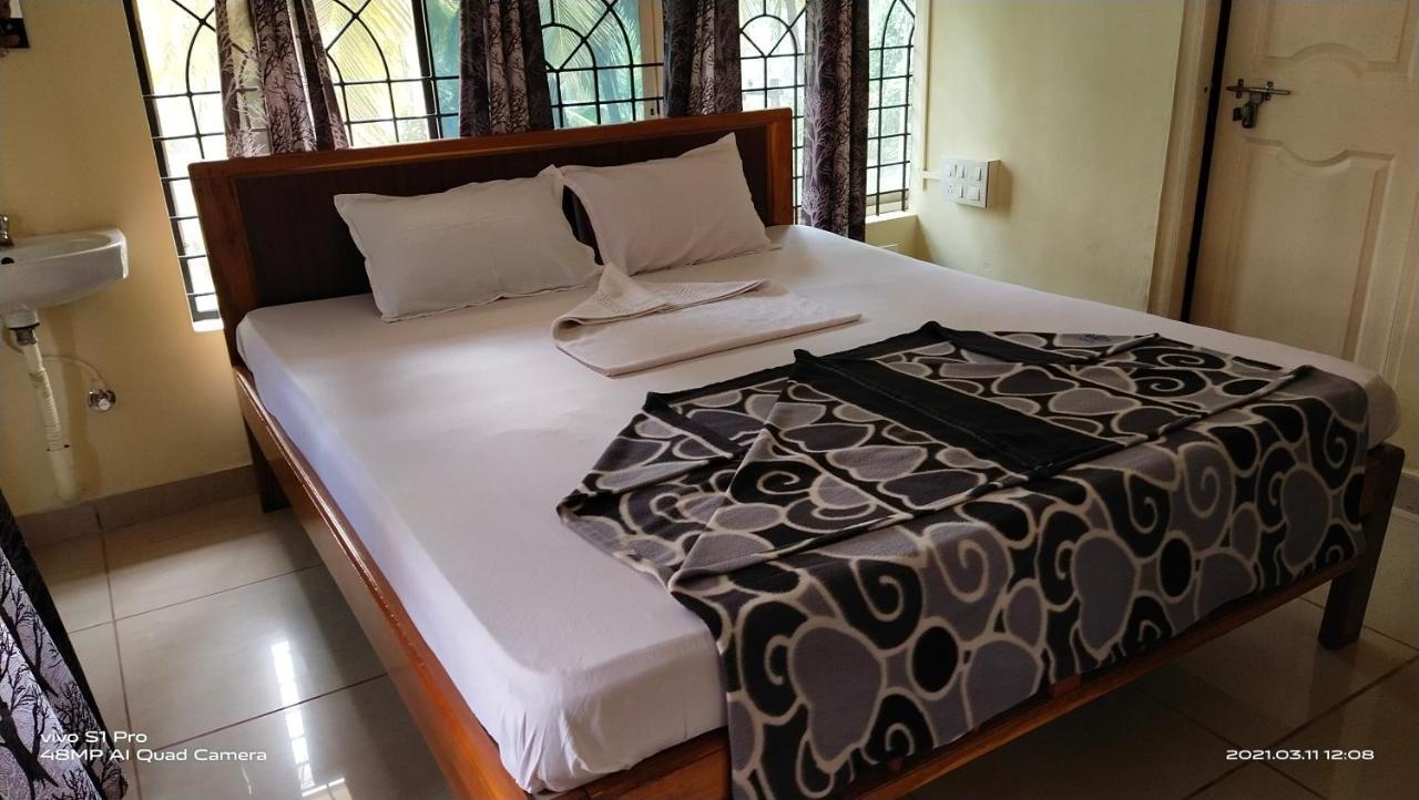 Shree Manjushree Residency Hotel Udupi Eksteriør billede